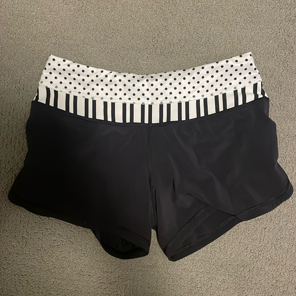 Lululemon spandex shorts